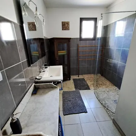 Villa Agreable Avec Piscine